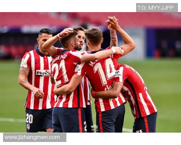 欧联杯精彩对决那不勒斯大胜本菲卡红牌事件引发全场热议