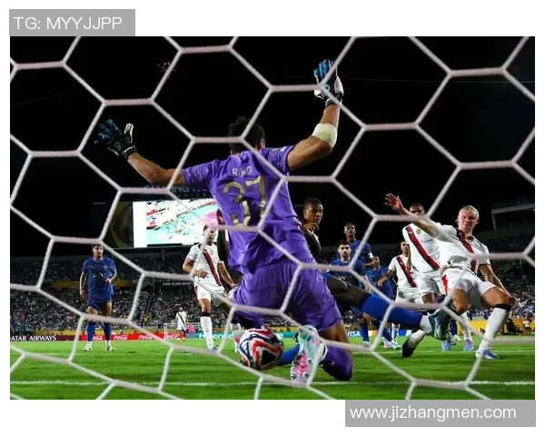 欧联杯激战巴萨逆转曼城红牌争议引发全场热议战术解析尽显精彩