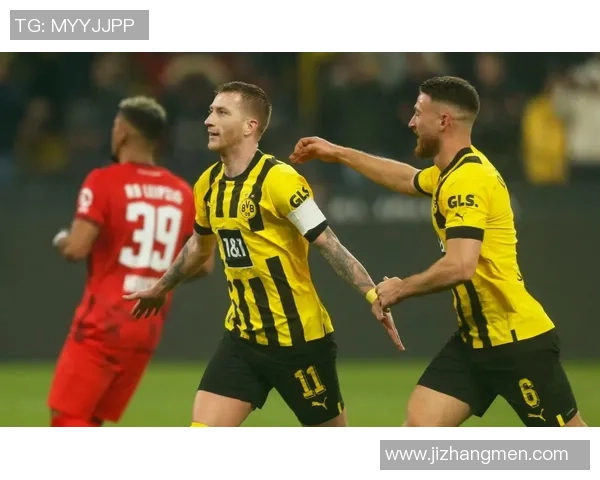 足总杯冷门：多特蒙德力克拜仁引发转会风波与全场沸腾