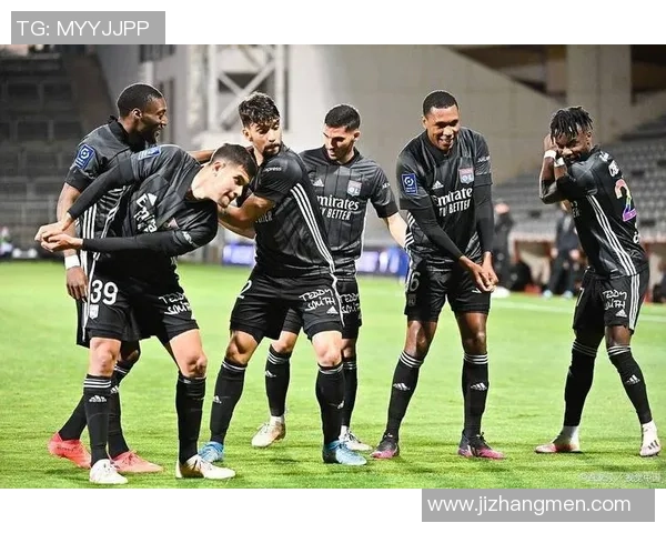 欧联杯惊天逆转里昂6比2战胜曼城引发全场沸腾的赛后点评