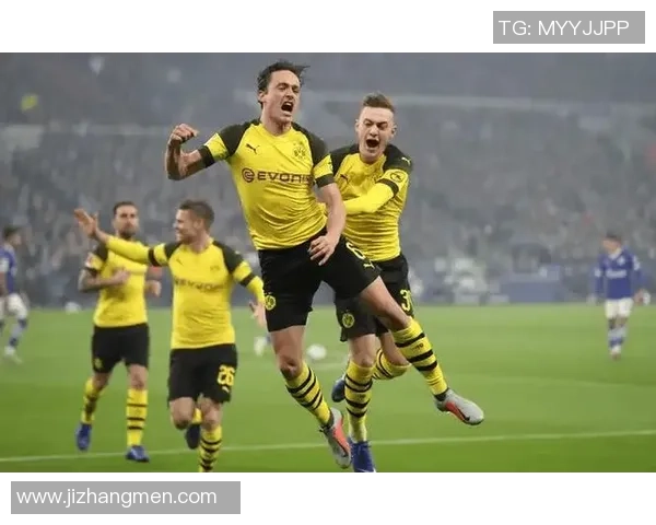 欧冠激战：多特蒙德与热刺战成平局精彩集锦引发全场热烈反响