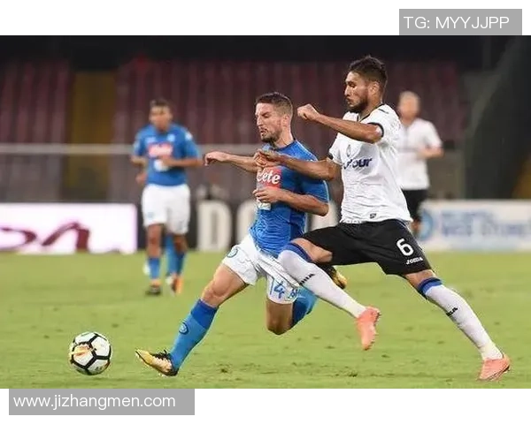 欧冠激战：里昂绝杀那不勒斯全场沸腾精彩集锦回顾